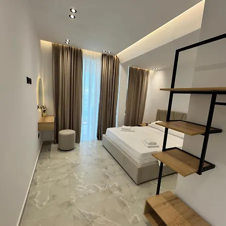 E Diellit Szálloda 4*