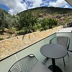 Hotel E Diellit Kanine