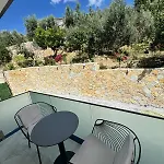 E Diellit Hotel Kanine