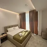 Hotel E Diellit Kanine